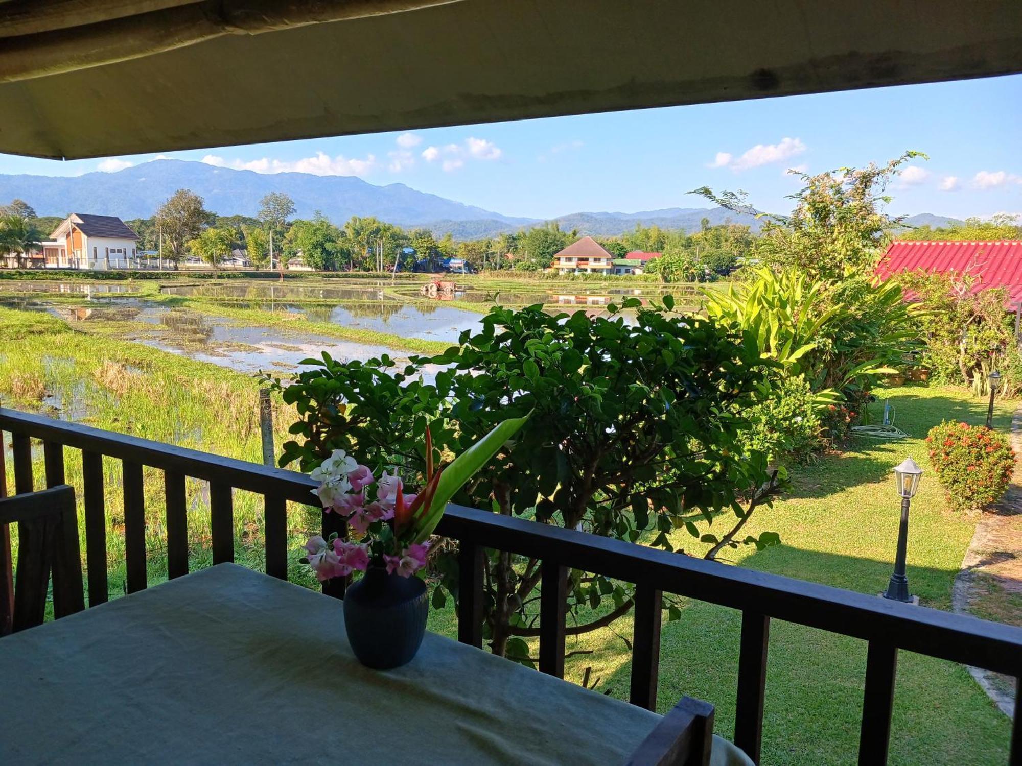 Country Retreat Hotel Mae Rim Eksteriør billede